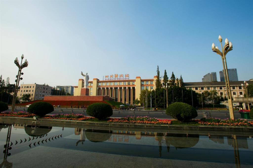 Hotel Wanda Reign Chengdu Zewnętrze zdjęcie